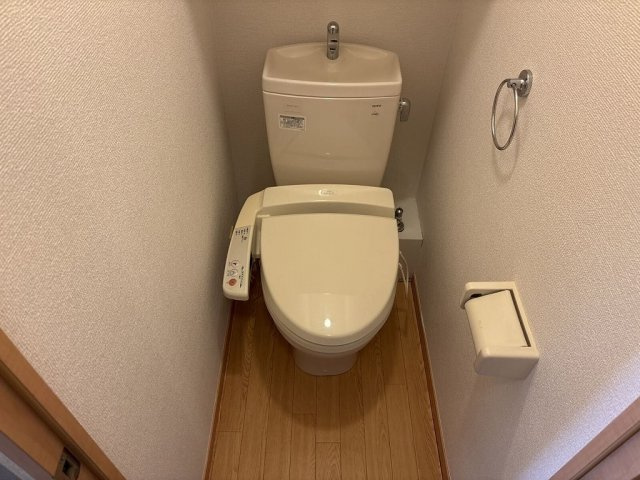 さいたま市桜区大字上大久保の賃貸マンションのトイレ