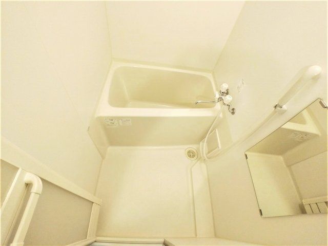 レオネクストブラザーズハイツの浴室|コンパクトで使いやすいお風呂です