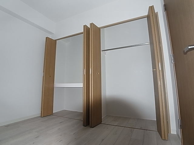 神戸市長田区若松町１１丁目の賃貸マンションの収納