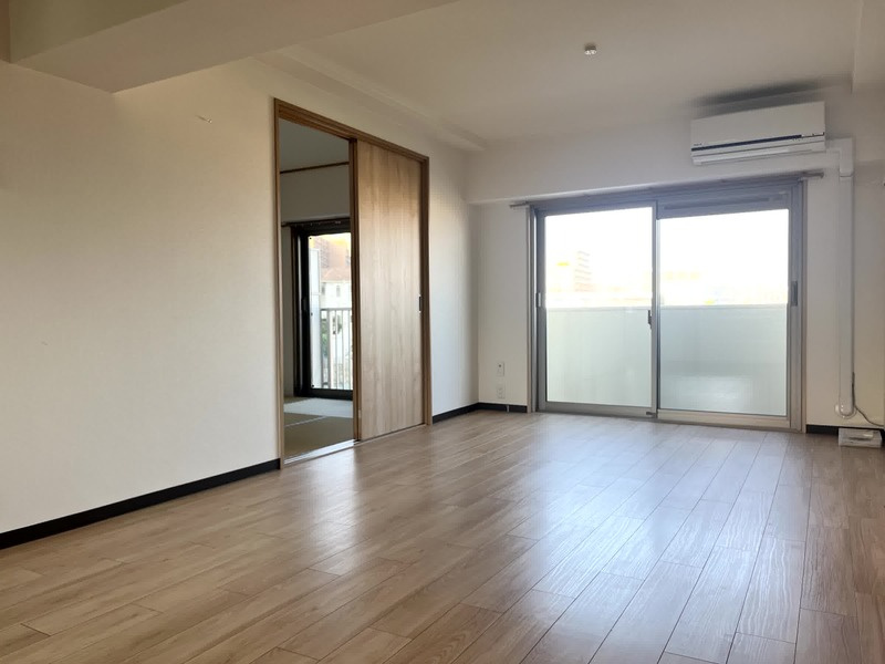 六甲篠原マンションの居間・リビング