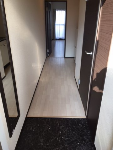 クレイノシャンティ浦和の玄関|きれいな玄関です