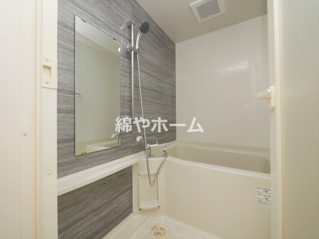 KDXレジデンス難波南の浴室|きれいなお風呂です