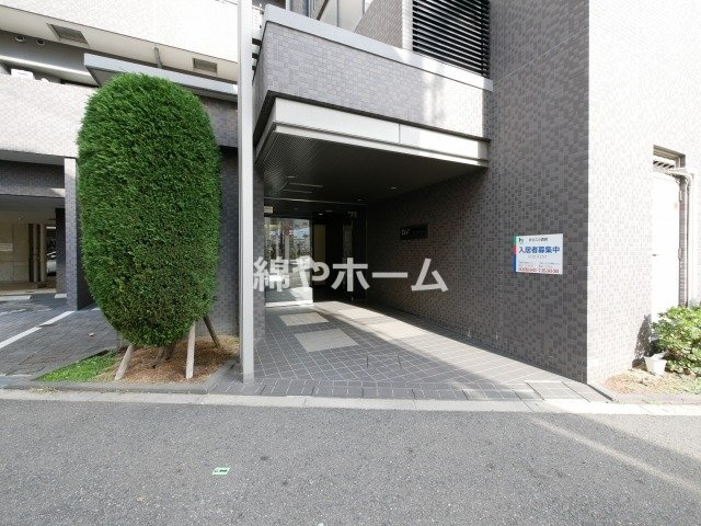 KDXレジデンス難波南のエントランス|ゆとりのあるエントランスです