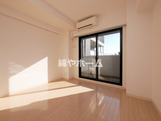 KDXレジデンス難波南の居間・リビング|使いやすいリビングです