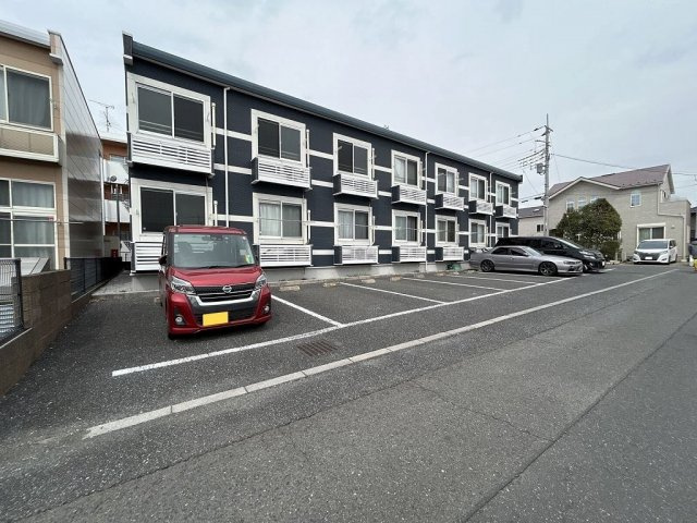 レオネクストしうんの駐車場