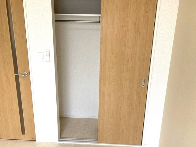 クレイノルーチェ　デル　ソーレの収納|内装は落ち着いています