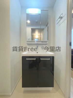 【独立洗面台】 | リアライズ鶴橋東Ⅱ　仲介手数料無料