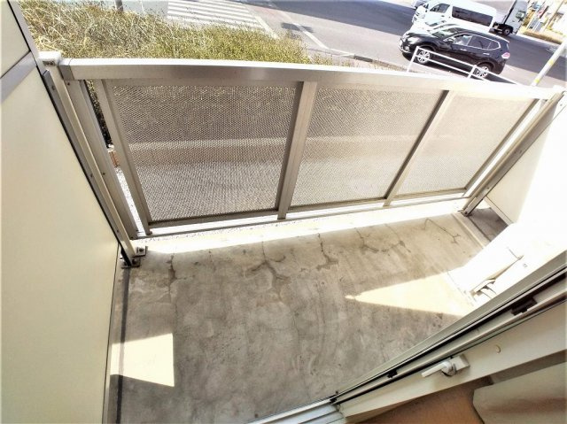 さいたま市中央区上峰３丁目の賃貸マンションのバルコニー