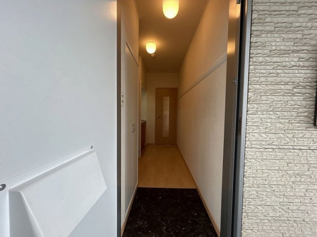 さいたま市南区松本４丁目の賃貸マンションの玄関|落ち着いた玄関です