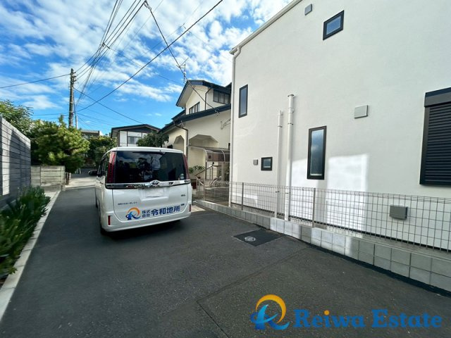 新築戸建　茅ヶ崎市東海岸南4丁目の前面道路含む現地写真