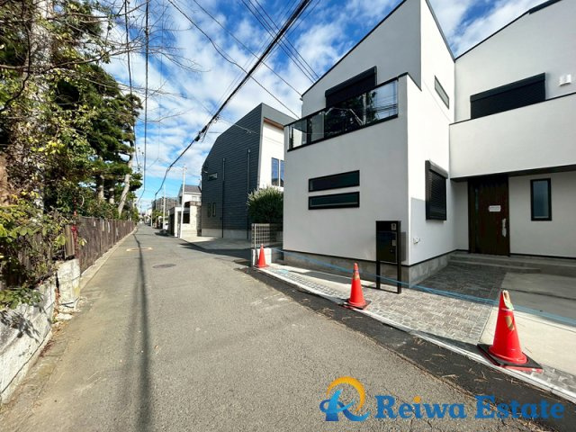 新築戸建　茅ヶ崎市東海岸南4丁目の前面道路含む現地写真