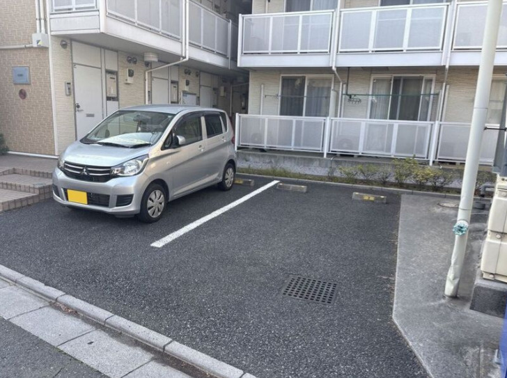 さいたま市桜区大字下大久保の賃貸マンションの駐車場
