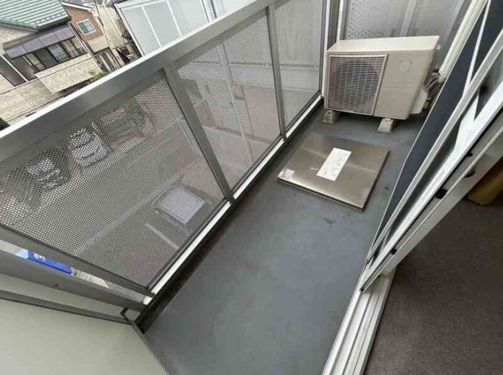 さいたま市桜区大字下大久保の賃貸マンションのバルコニー