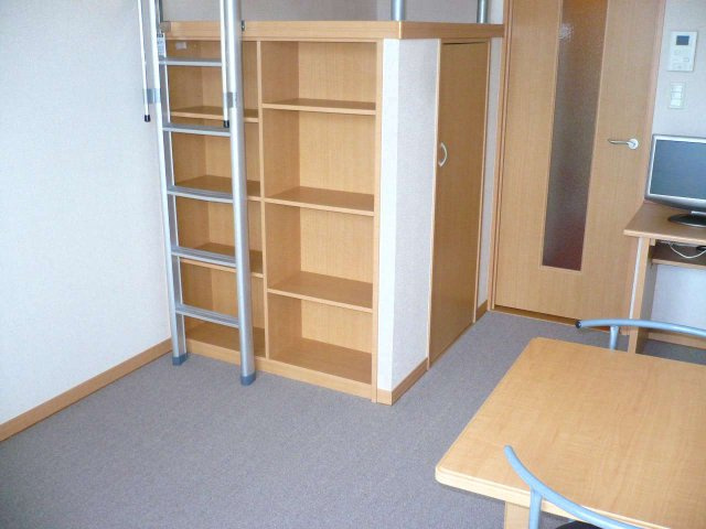 さいたま市桜区大字下大久保の賃貸マンションの居間・リビング|ゆったり過ごせる居間です