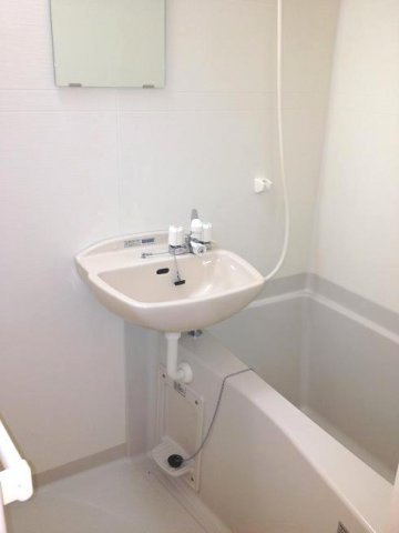 さいたま市桜区新開２丁目の賃貸マンションの浴室|日々の暮らしに欠かせないお風呂です