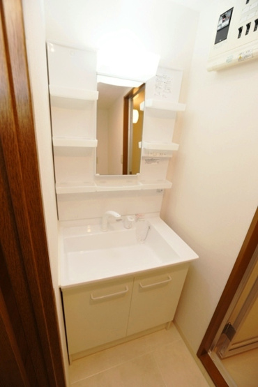 【独立洗面台】 | RONA HYATT