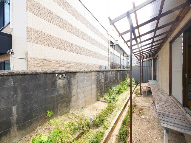今井貸家の庭