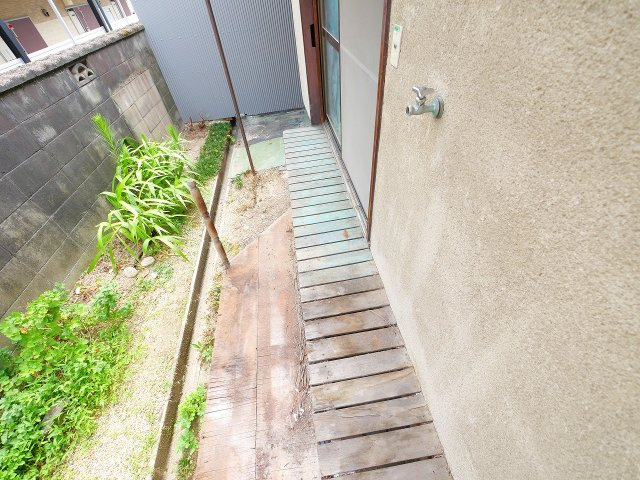 今井貸家の庭