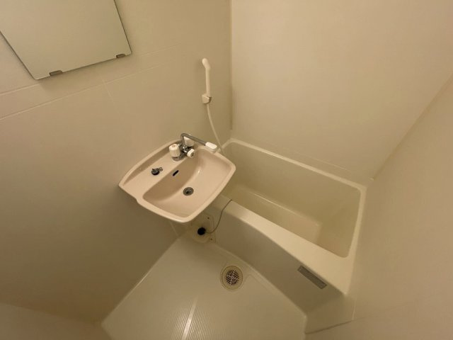 さいたま市緑区原山３丁目のアパートの浴室|ゆったり過ごせるお風呂です