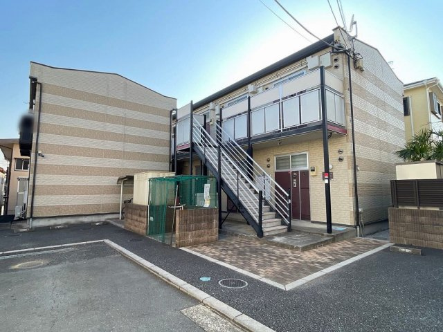 さいたま市緑区原山３丁目のアパート