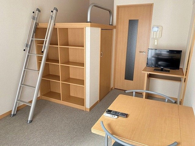 さいたま市緑区東浦和９丁目の賃貸マンションの居間・リビング|ゆったり過ごせるリビングです