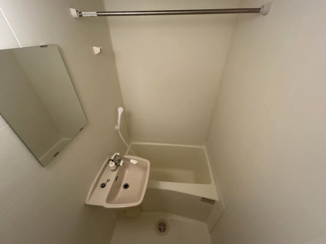 さいたま市緑区原山２丁目のアパートの浴室|日々の暮らしに欠かせないお風呂です