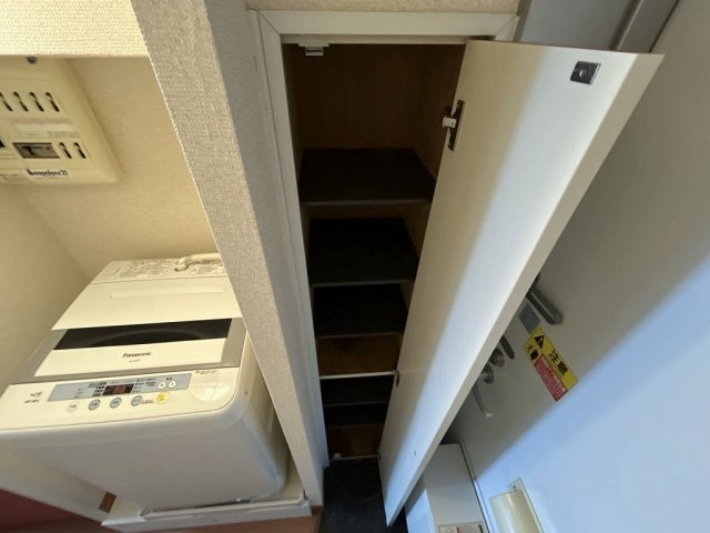 さいたま市緑区原山２丁目のアパートの収納