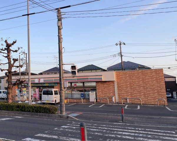 さいたま市緑区大字中尾のアパートの周辺