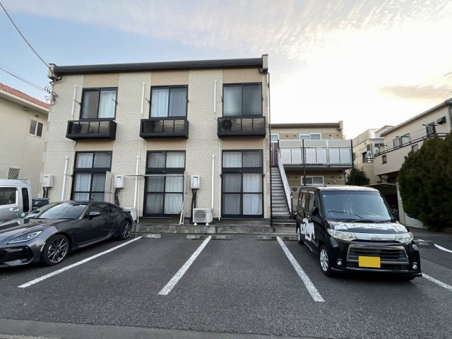 さいたま市緑区大字中尾のアパート