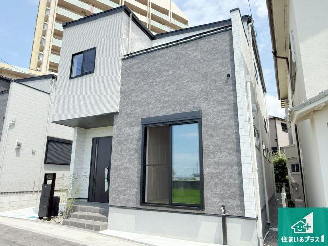 21(土)22(日)23(祝)現地説明会　泉佐野市岡本　新築一戸建ての外観|お客様に長く安心して住んでいだだける事にこだわった家づくり！住んでからのアフターサービスにもしっかりと取り組んでいます！