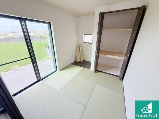 泉佐野市岡本　新築一戸建ての和室|一室あると便利な和室は客間としてだけでなく、小さなお子様のプレイルームやみんなでお昼寝もいいですね。