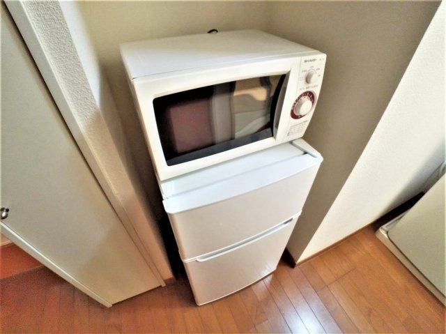 さいたま市南区辻７丁目のアパートのその他|レンジと冷蔵庫