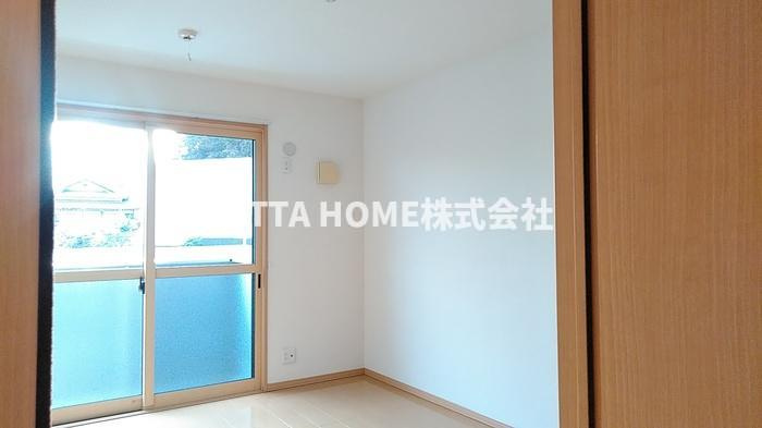 メゾン シュクレの内装|こちらの洋室は6帖です◇