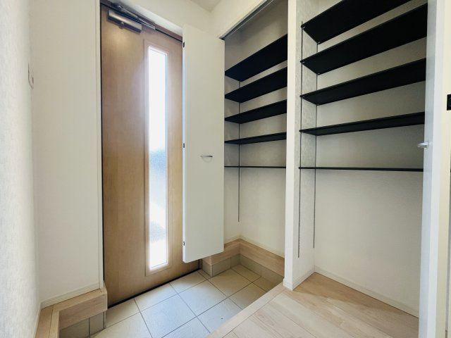 【玄関】 | 美里町白石第１　クレイドルガーデン　新築戸建　全２棟　１号棟