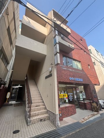 サンゼン山手ハイツの外観