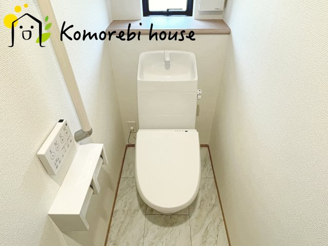 さいたま市西区指扇775番　新築一戸建て　ハートフルタウン　Aのトイレ|11/27撮影