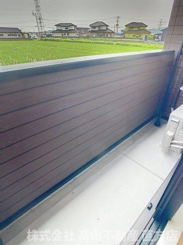 エレガンシアⅡのバルコニー