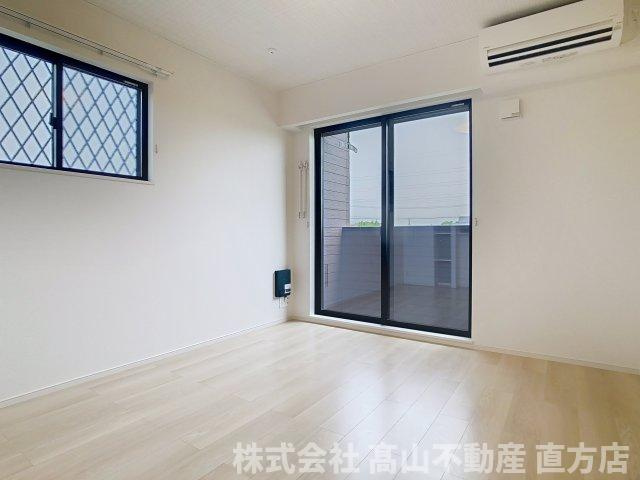 エレガンシアⅡの居間・リビング