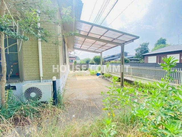 富里市御料　中古戸建の駐車場