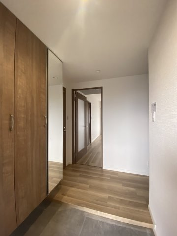 【玄関】 | たっぷり収納できるシューズＢＯＸで綺麗な玄関をキープできますよ♪