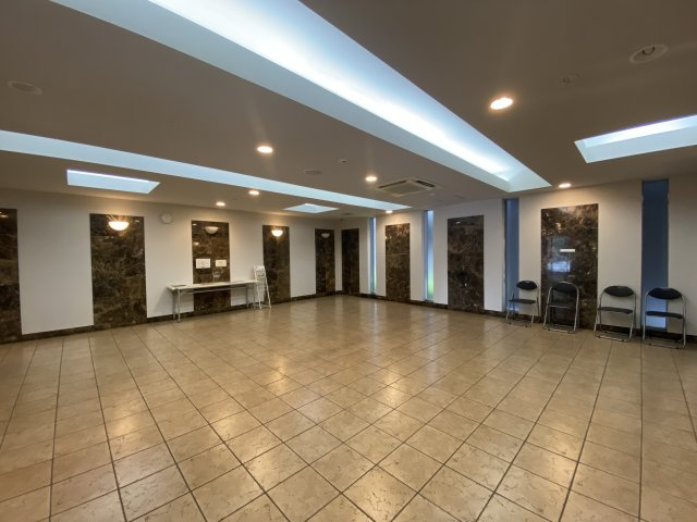  | 広々とした共用スペースがございます。