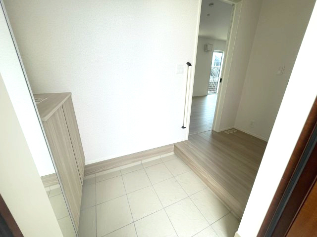 廿日市市福面２丁目　№35848の玄関|明るく開放感ある
玄関です。