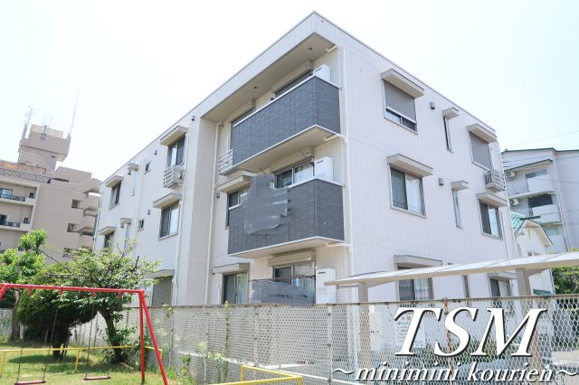 Ｆｉｅｌｄｓ　楓の外観