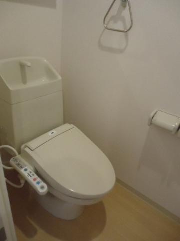 with CASAのトイレ|シャワー付トイレ