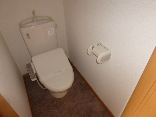 カーサアヴェニューＥのトイレ|温水洗浄便座