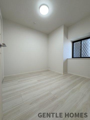 ネオス千鳥ザ・プレイスの洋室