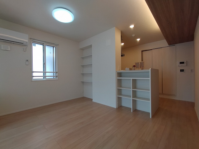 神戸市兵庫区兵庫町１丁目のアパートの居間・リビング|リビング