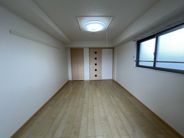 クレール姫路の居間・リビング