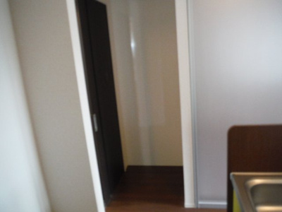  | グリュック | 冷蔵庫置き場