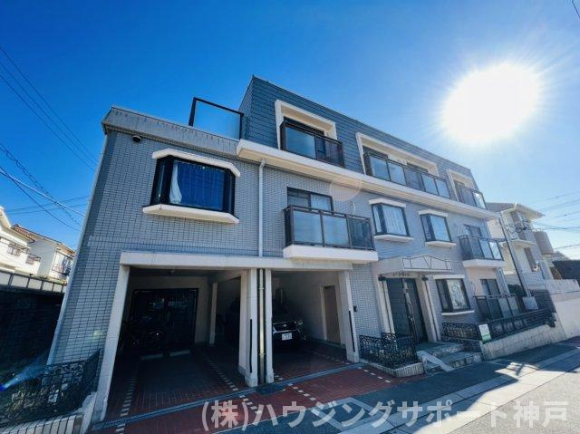 ドール霞ヶ丘の外観